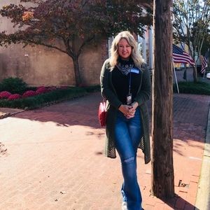 Meet your Posher, Cindy